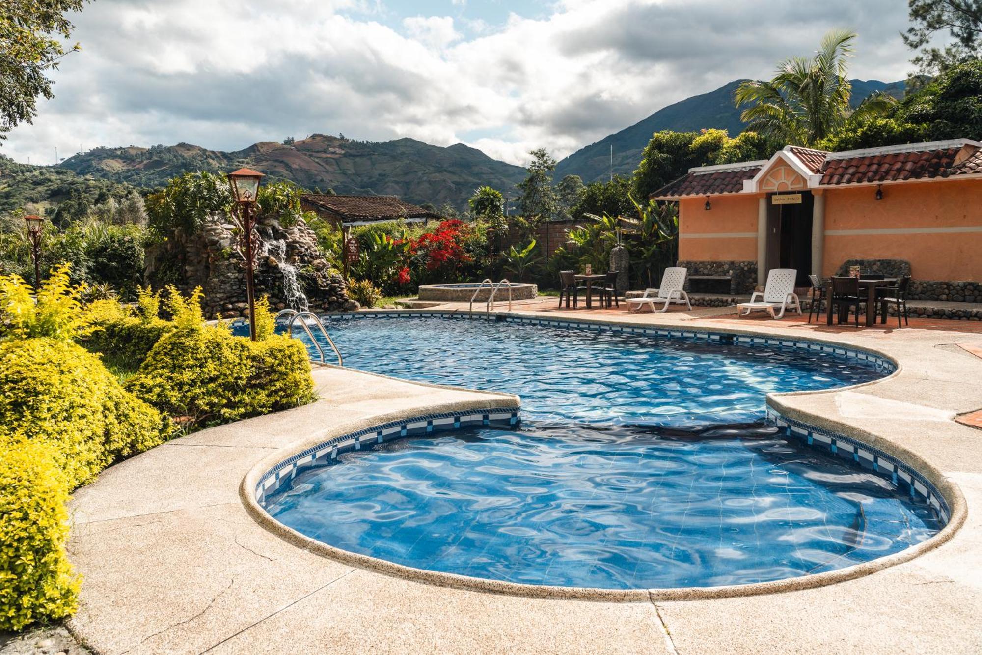 Hosteria Paraiso Vilcabamba Exteriör bild